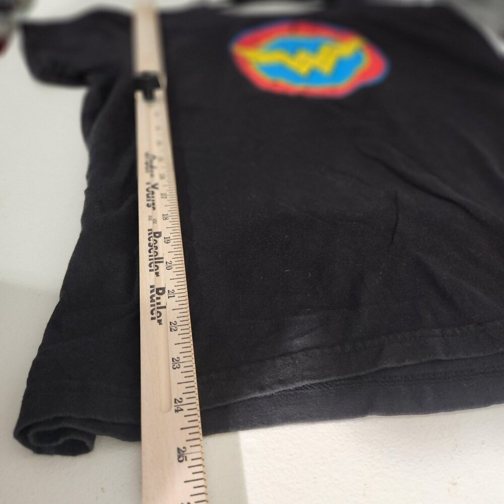 Wonder Woman Shirt Womens Small to Medium Black Distressed Graphic Superhero Tee - Picture 4 of 8
